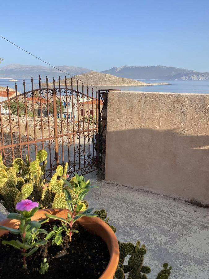 Marina Castellana Studios Chalki Town Exterior foto